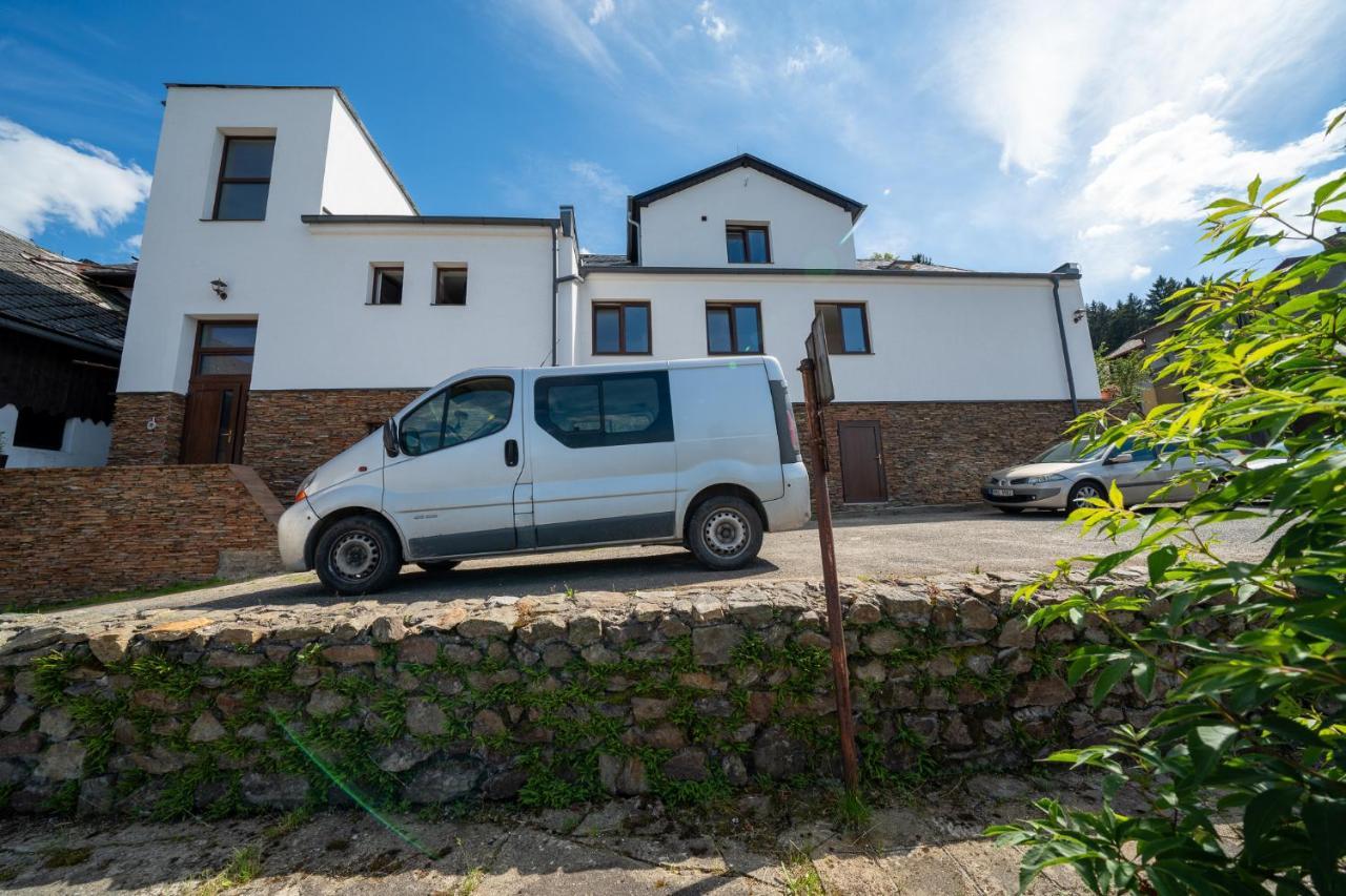 Apartmany Na Sumave Stachy エクステリア 写真